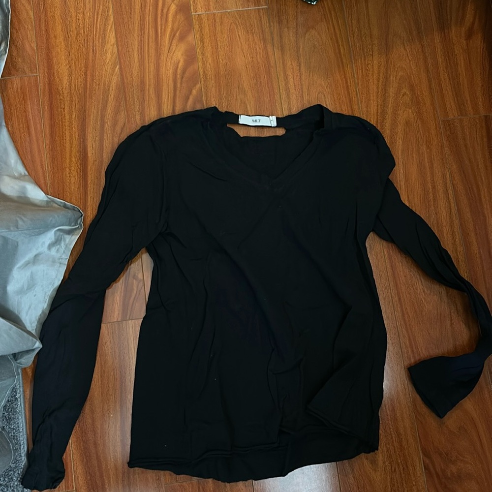 wilt torn long sleeve knit